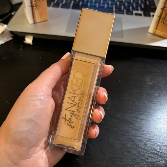 Brand New Urban Decay Stay Naked Foundation - Picture 4 of 5